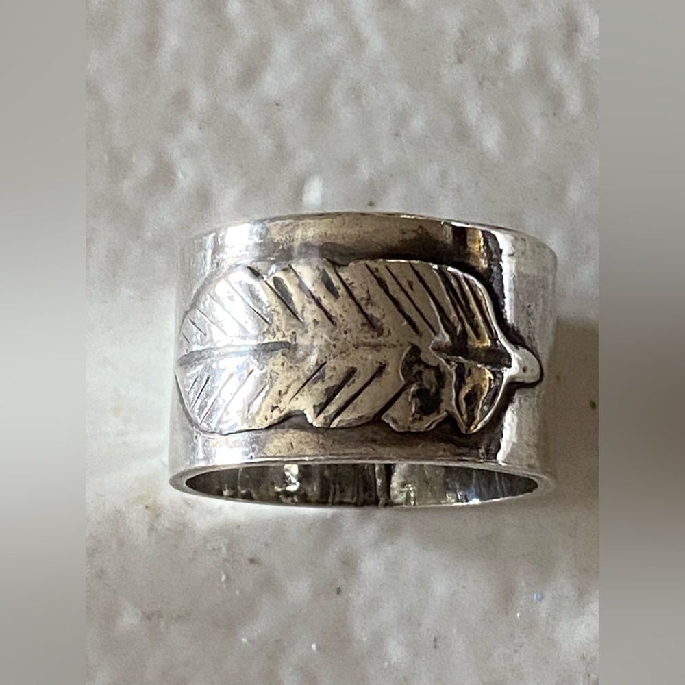 Sweet Sterling Feather Ring